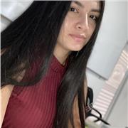 Profesora de español, brinda fortalecimientos en lectura y escritura